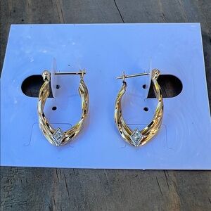 14k Gold Hoop Earrings with Diamond